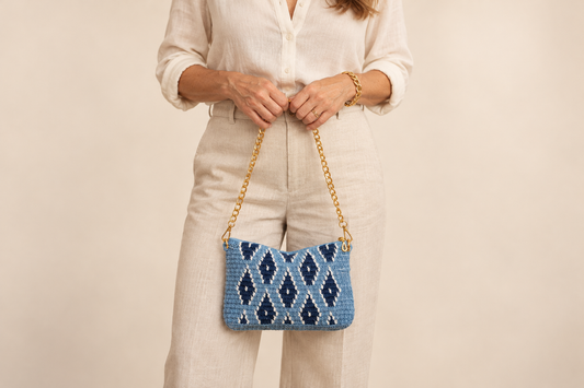 Bolso de crochet Sabina - Blue Jeans con cadena